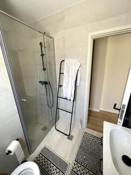 Luxury Penthouse In Pagrati Apartment Atena Exterior foto