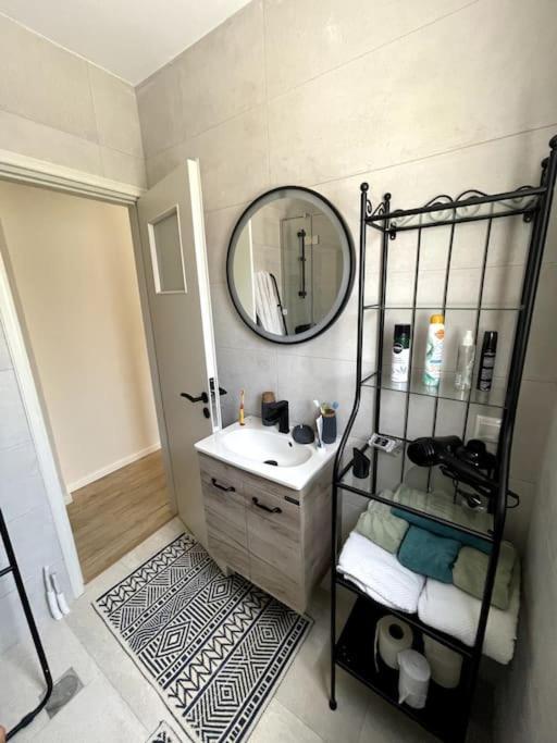 Luxury Penthouse In Pagrati Apartment Atena Exterior foto